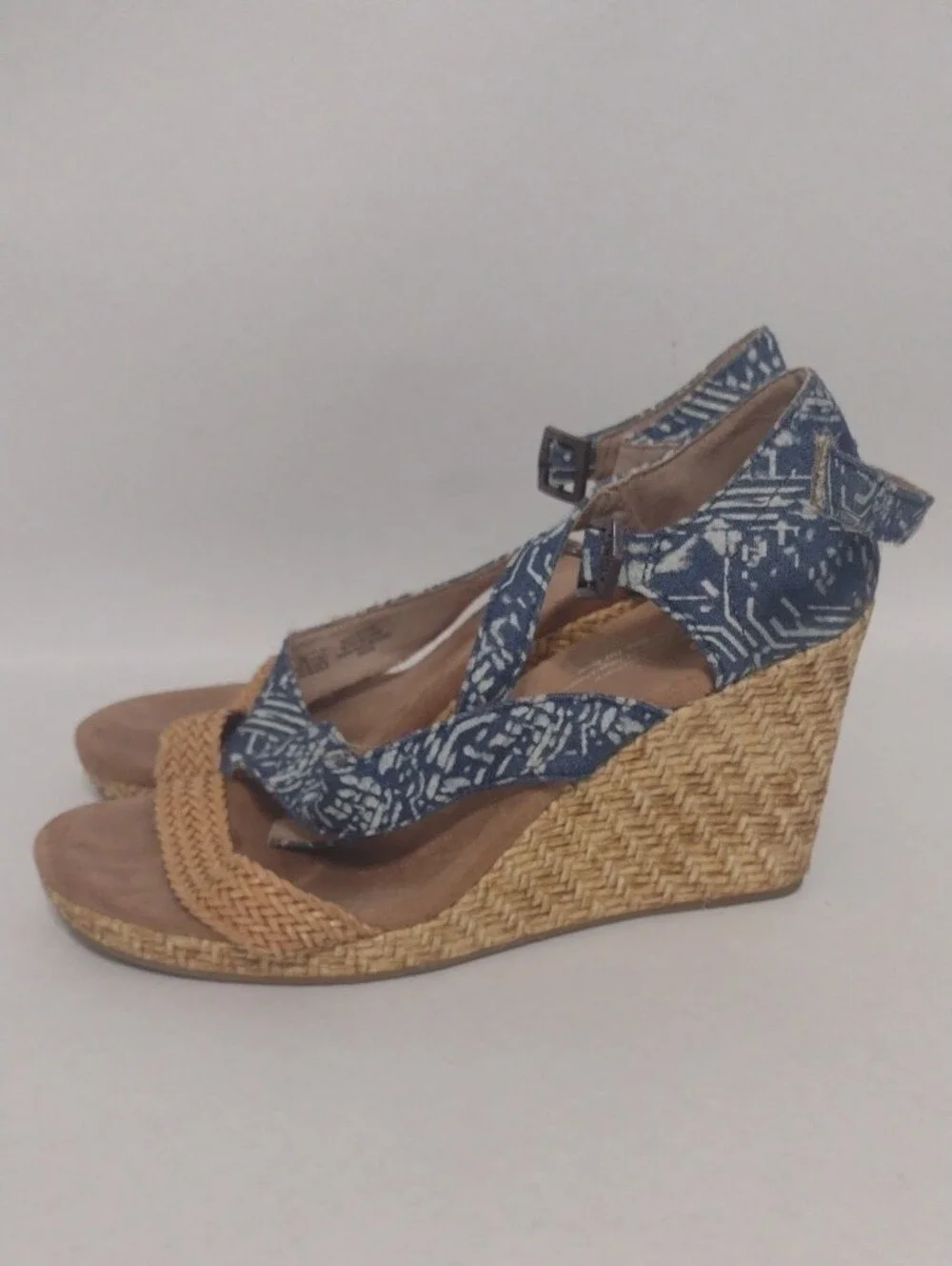 Toms Blue Pattern Print Wedge Sandals (J1226)